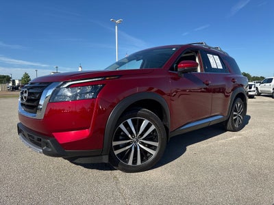 2025 Nissan Pathfinder Platinum