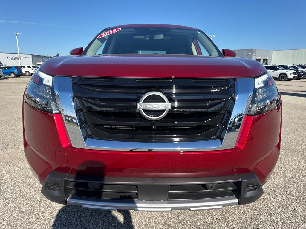 2025 Nissan Pathfinder Platinum