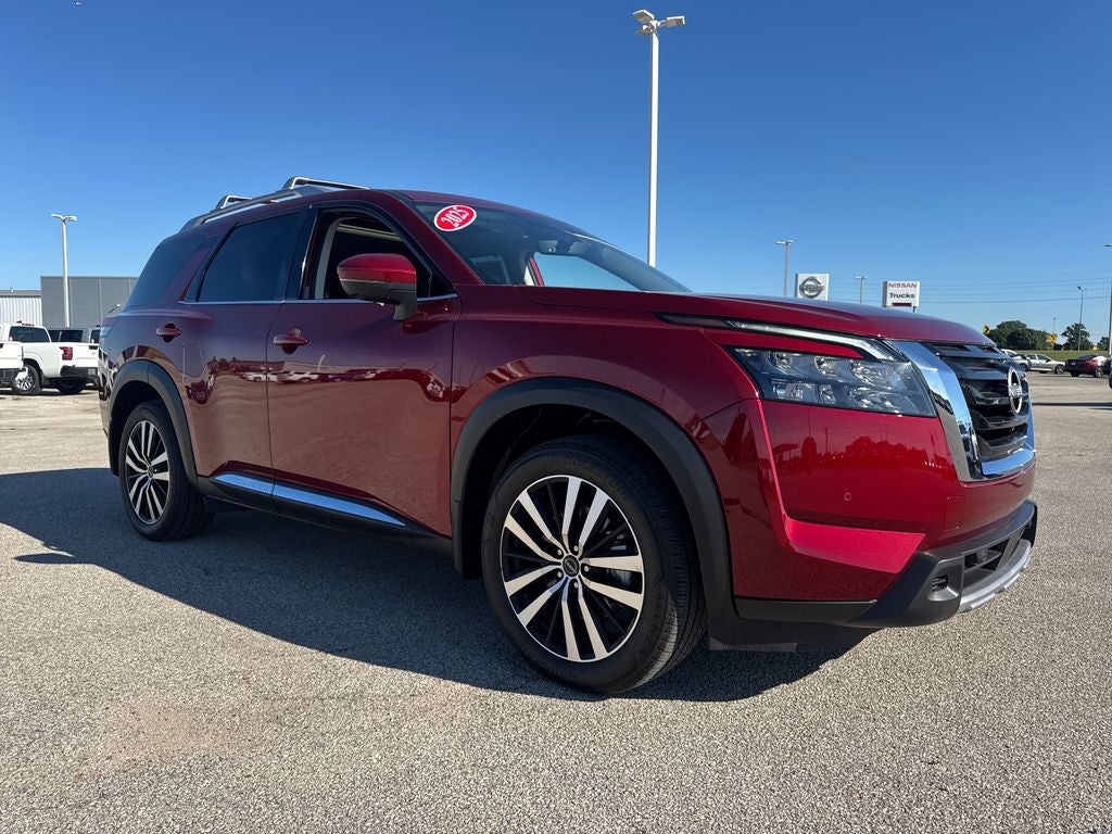 2025 Nissan Pathfinder Platinum