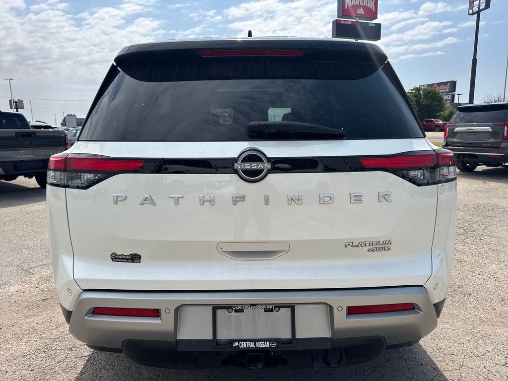 2024 Nissan Pathfinder Platinum