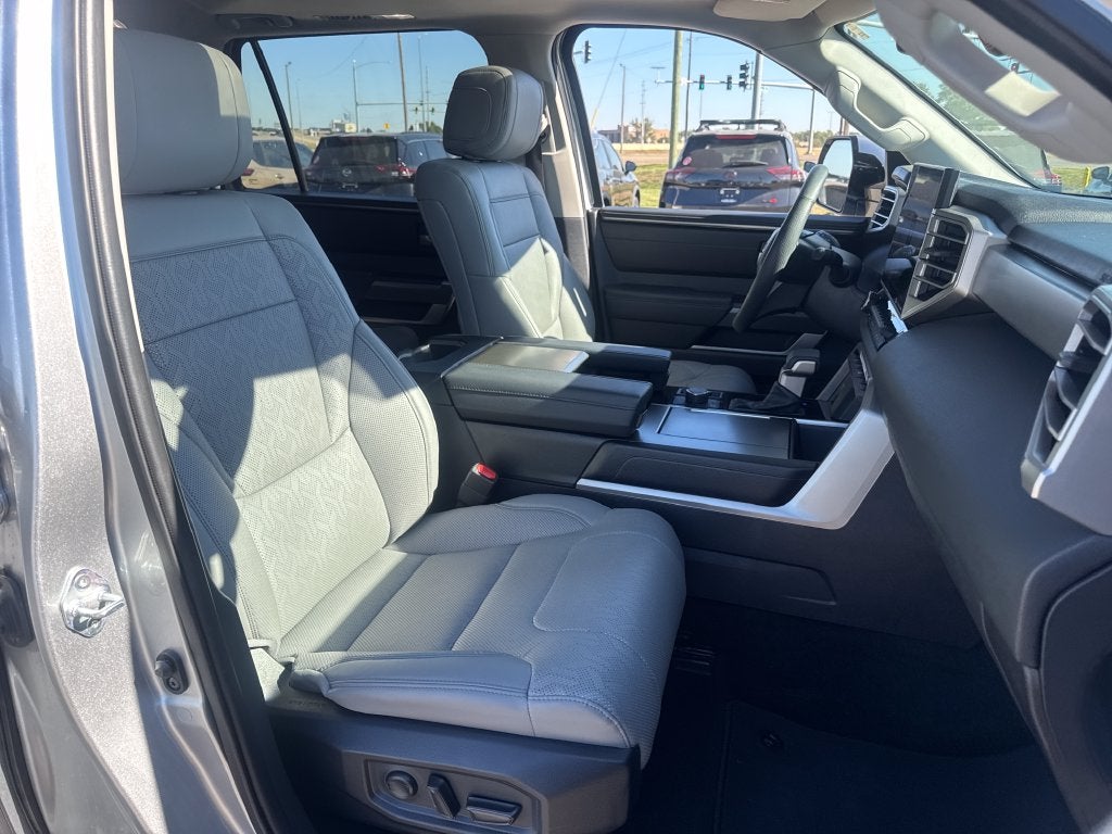 2024 Toyota Sequoia SR5