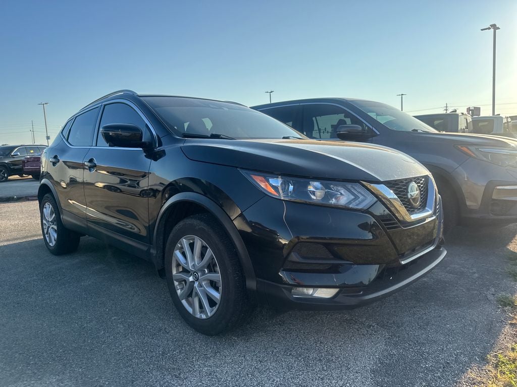 2022 Nissan Rogue Sport SV