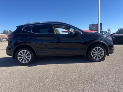 2022 Nissan Rogue Sport SV