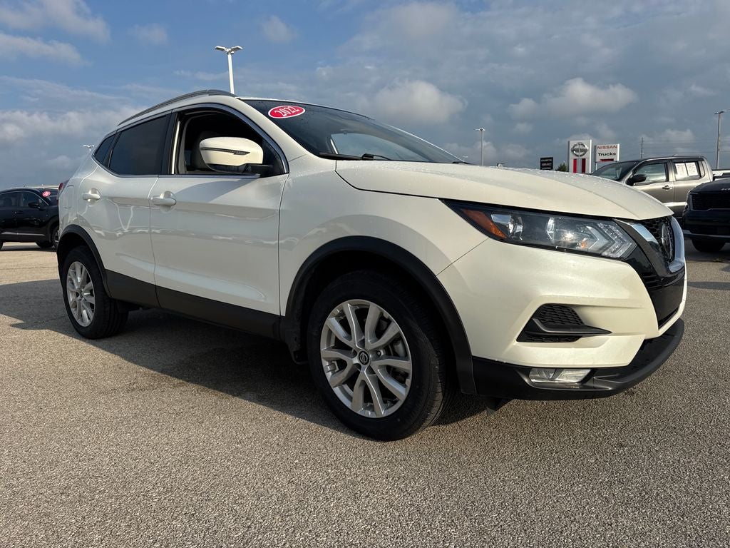 2022 Nissan Rogue Sport SV