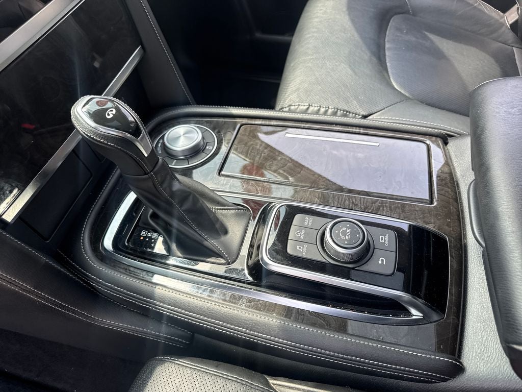 2024 INFINITI QX80 LUXE