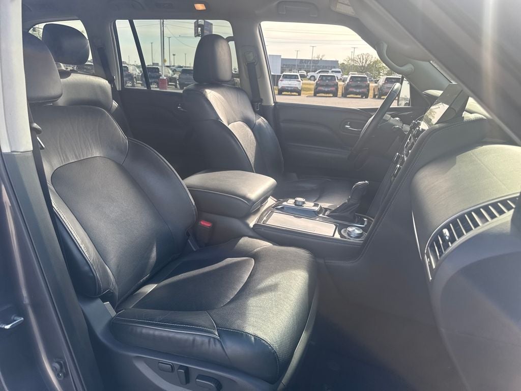 2024 INFINITI QX80 LUXE