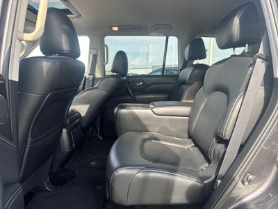 2024 INFINITI QX80 LUXE