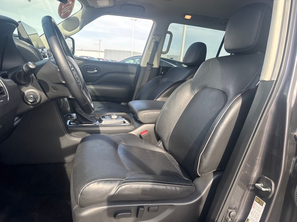 2024 INFINITI QX80 LUXE