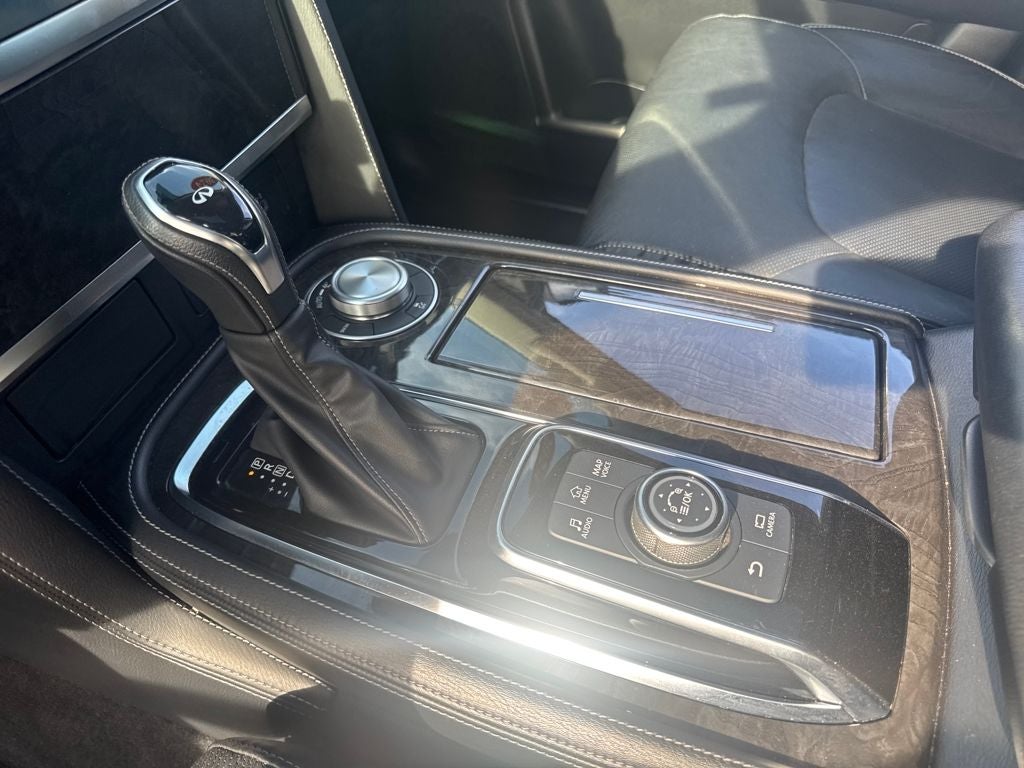 2024 INFINITI QX80 LUXE