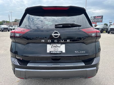 2025 Nissan Rogue SL