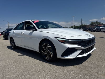 2025 Hyundai Elantra SEL Sport