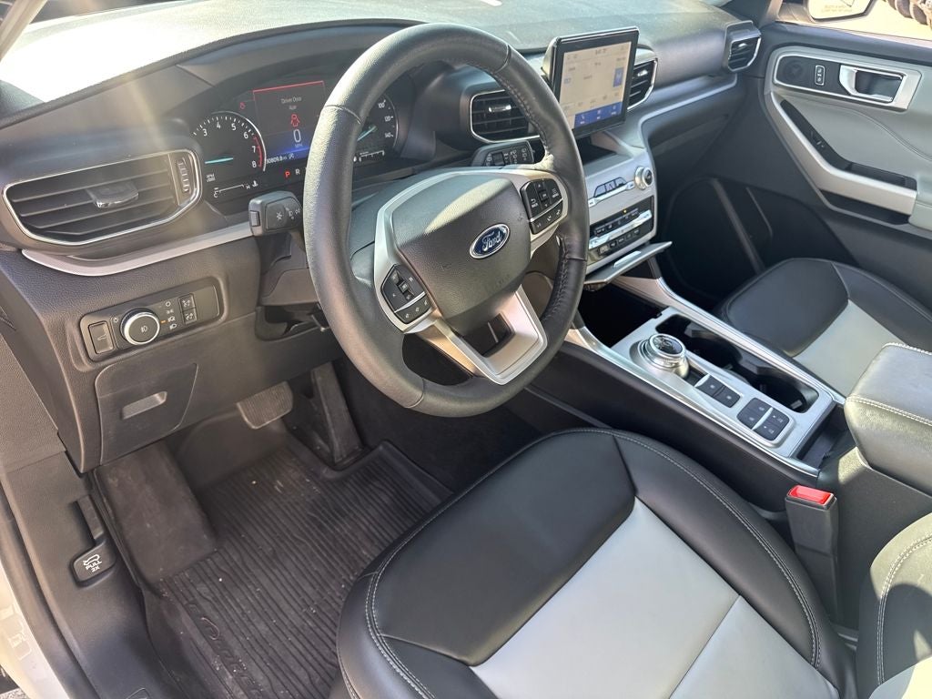 2024 Ford Explorer XLT
