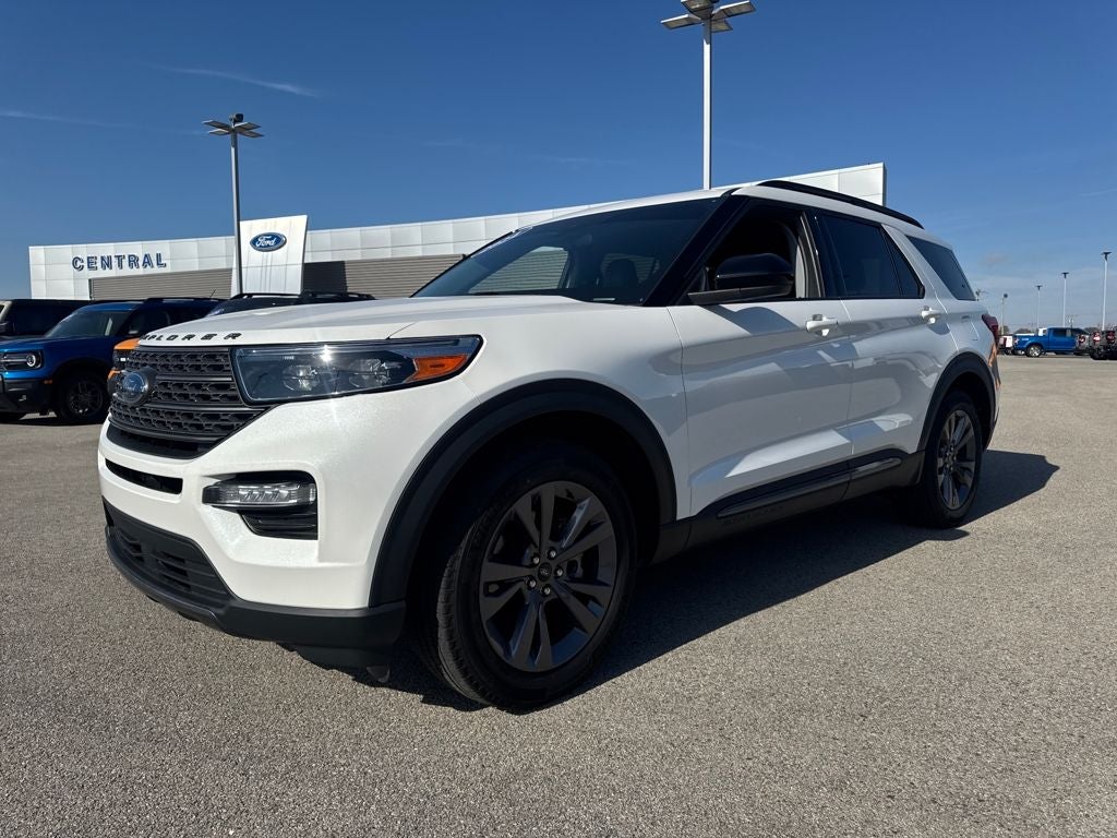 2024 Ford Explorer XLT