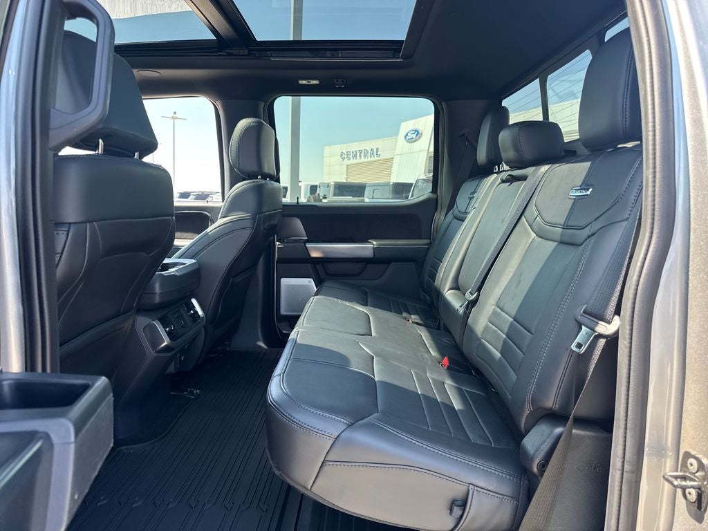 2025 Ford F-150 Platinum