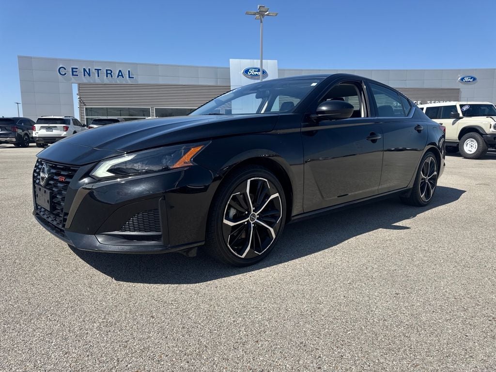 2023 Nissan Altima 2.5 SR