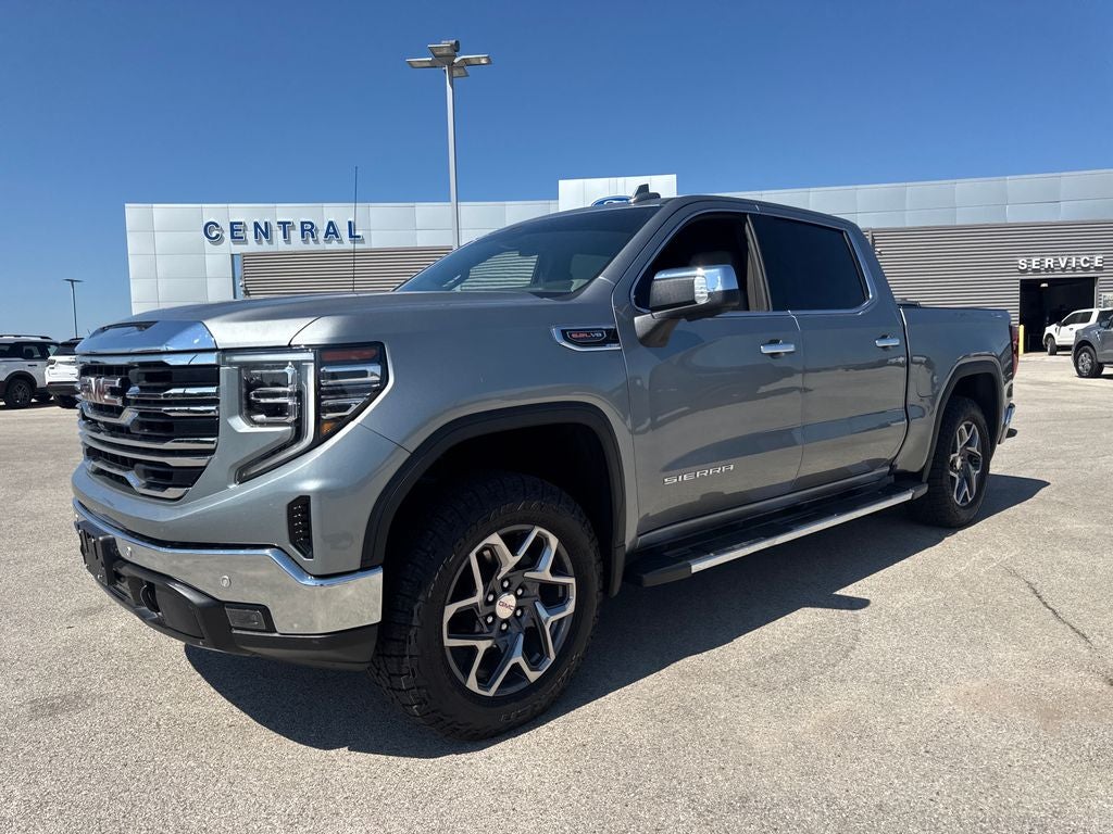 2025 GMC Sierra 1500 SLT