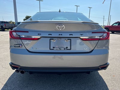 2025 Toyota Camry SE