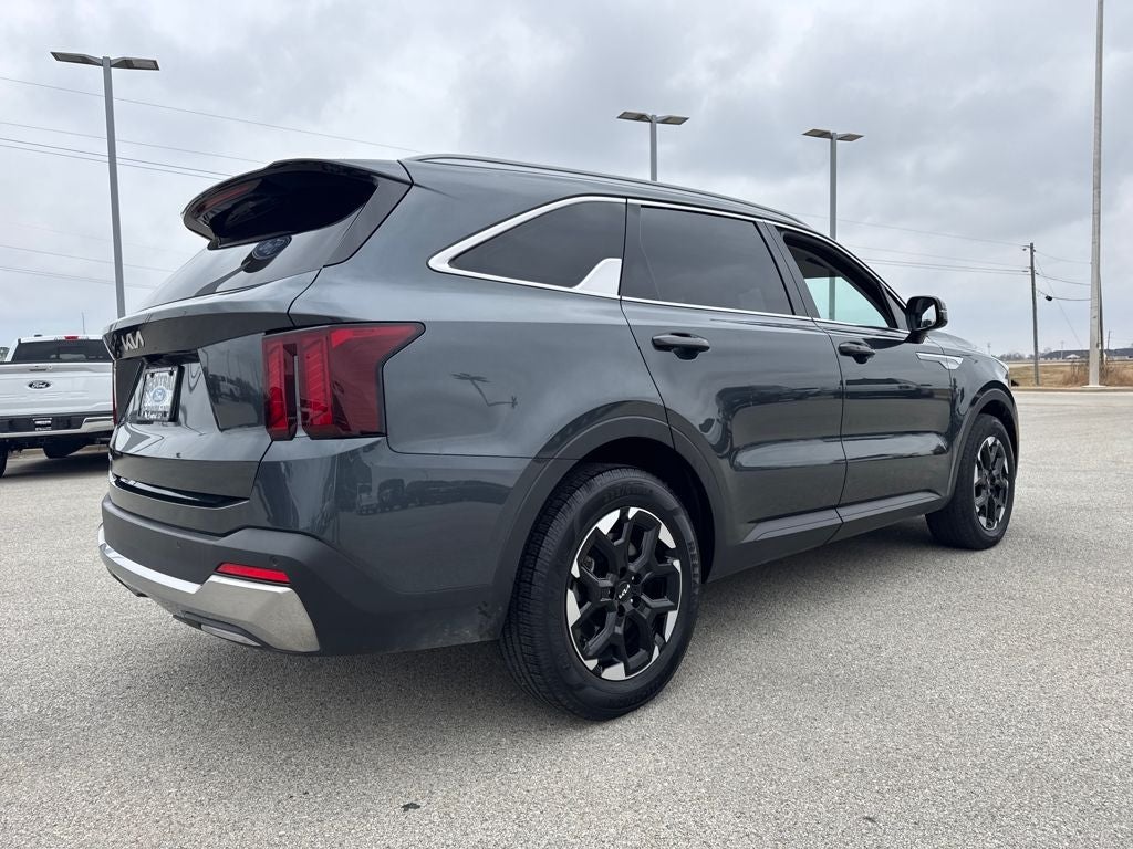 2025 Kia Sorento S